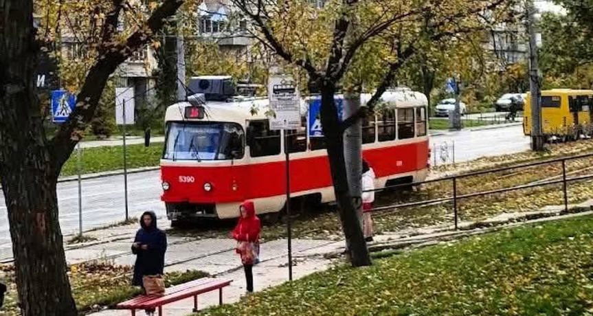 11 трамвай Киев
