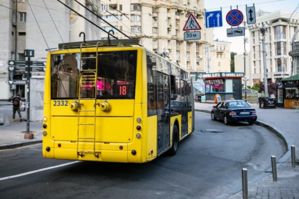 18 троллейбус в Киеве