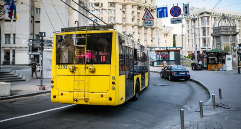 18 троллейбус в Киеве