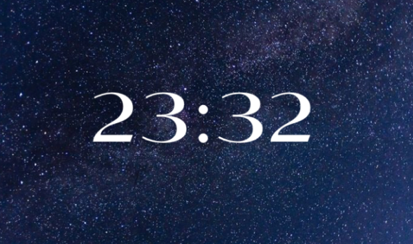 23:32 на часах