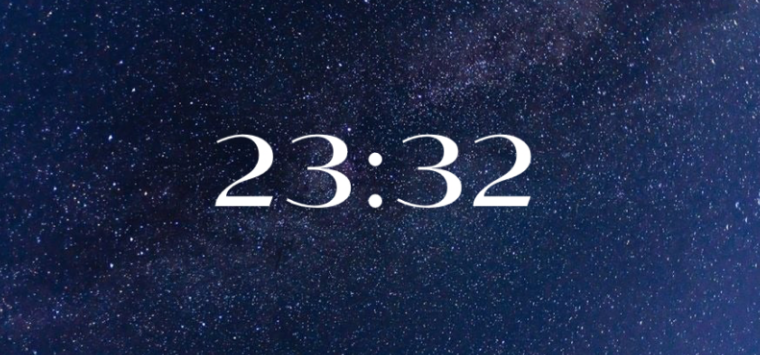 23:32 на часах